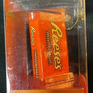 Reese’s Peanut Butter Cup glass Christmas tree ornament NIB